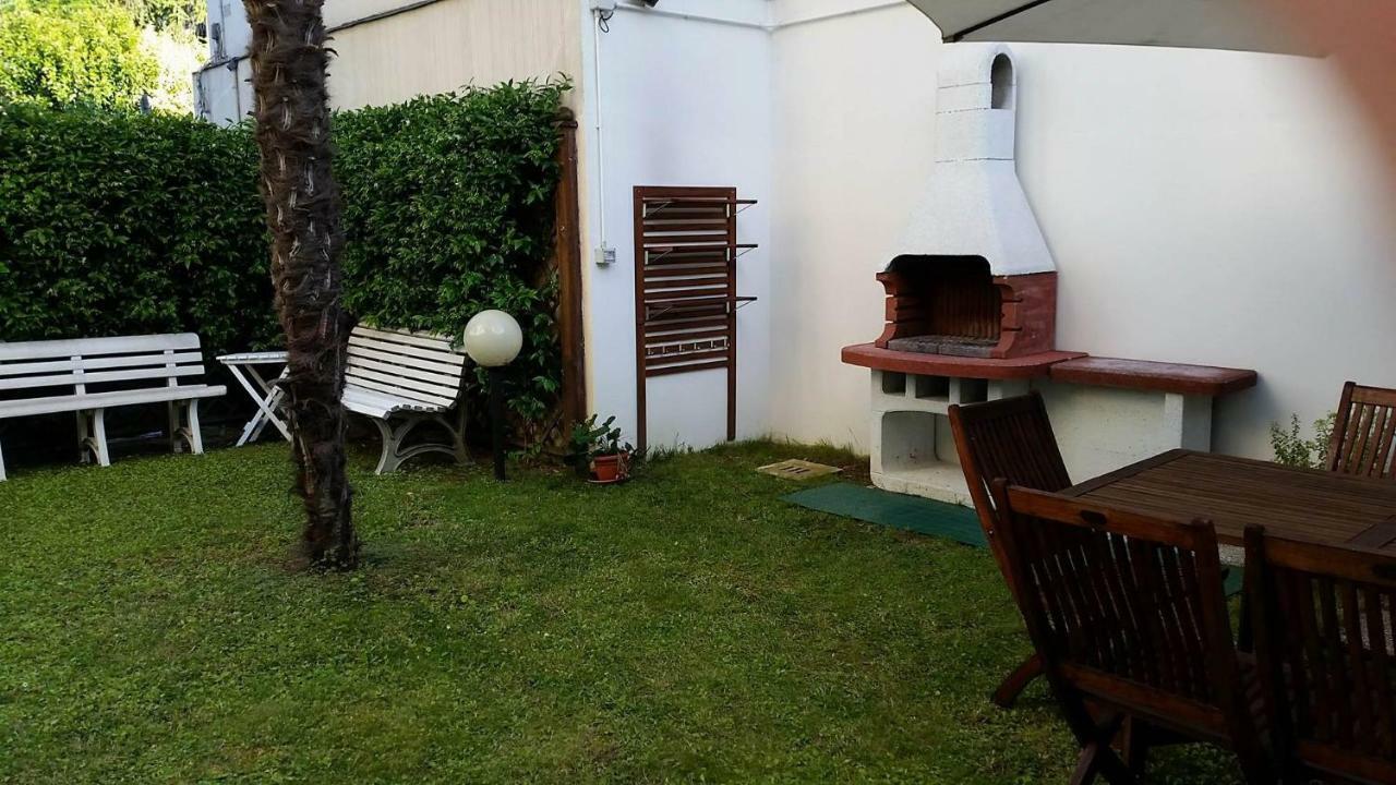 A Casa Di Clo Pesaro Bagian luar foto